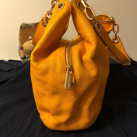 Michael Kors Handbag - Picture 2 of 9